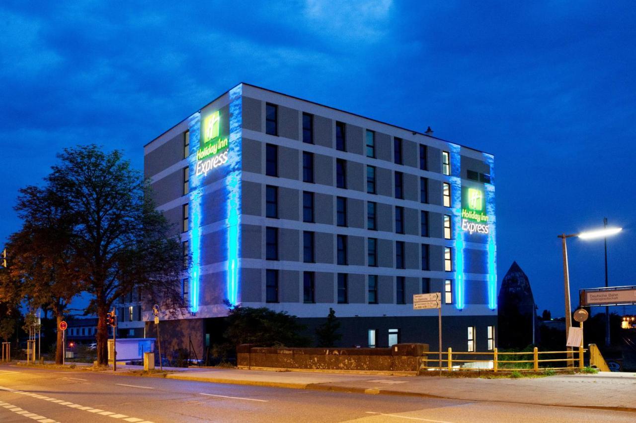 Express - By Ihg 3*